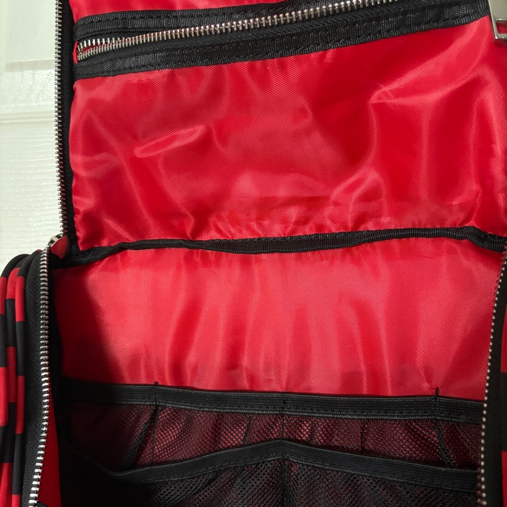 Dollskill Emily the Strange Lone Traveler Vanity Bag Makeup Toiletry Carrier - Picture 10 of 10